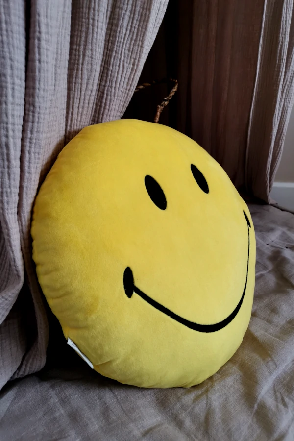 Poduszka emoji z uśmiechem