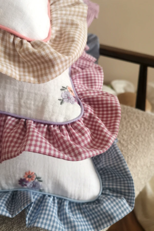 Poduszka z falbanką